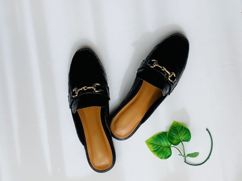 メンズファッションに彩りを加える折りたたみ傘